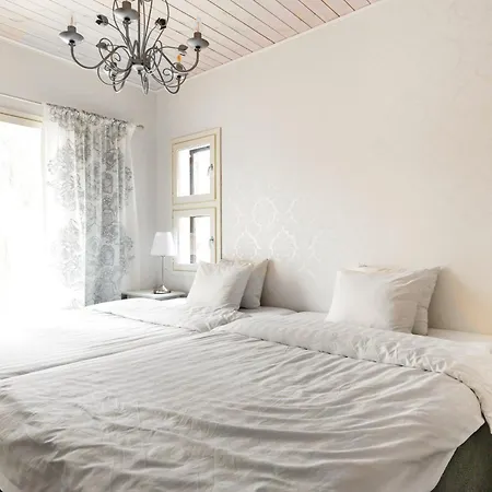 Villa Luxurious Snow With Jacuzzi *