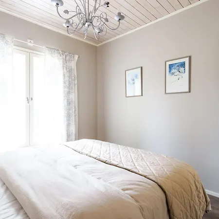 Villa Luxurious Snow With Jacuzzi Rovaniemi